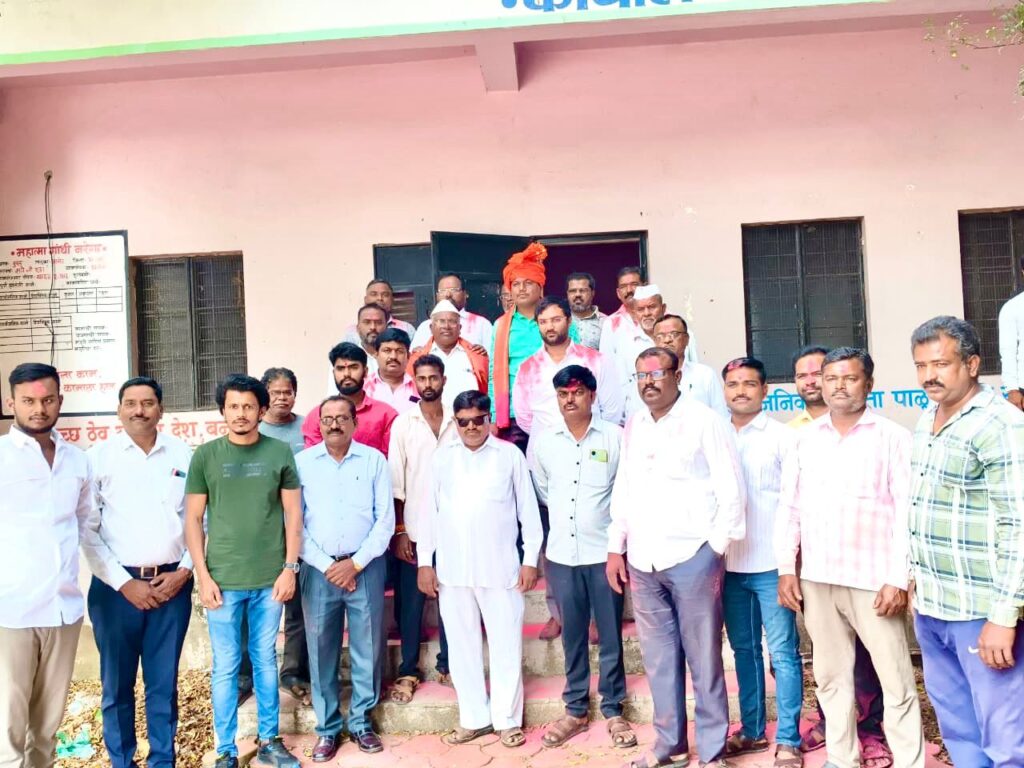 कुरुंद सोसायटीच्या चेअरमनपदी मनोज खेमनर तर व्हा. चेअरमन पदी अर्जुन रासकर