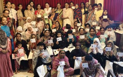 घरेलू कामगार महिलांच्या सशक्तीकरणाचा नवा अध्याय — स्नेहालयच्या ‘उमेद प्रकल्पा’तर्फे आय-कार्ड व साडी वाटप सोहळा उत्साहात साजरा